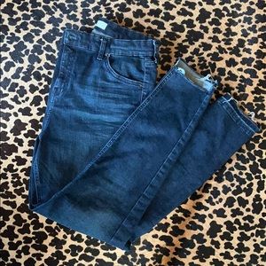 Stretchy skinny jeans